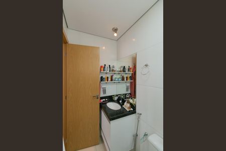 Apartamento à venda com 89m², 2 quartos e 2 vagasBanheiro da Suíte