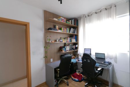 Apartamento à venda com 89m², 2 quartos e 2 vagasQuarto