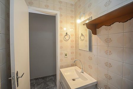 Apartamento para alugar com 70m², 2 quartos e 1 vaga Apartamento para alugar com 70m², 2 quartos e 1 vagaBanheiro Social