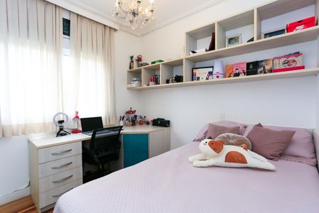 Apartamento à venda com 138m², 3 quartos e 2 vagasSuíte 2