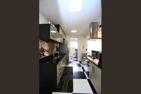 Apartamento à venda com 138m², 3 quartos e 2 vagasCozinha