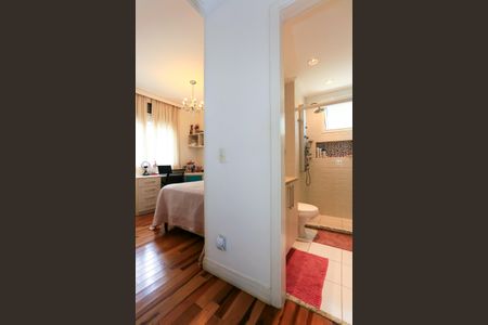 Apartamento à venda com 138m², 3 quartos e 2 vagasSuíte 2