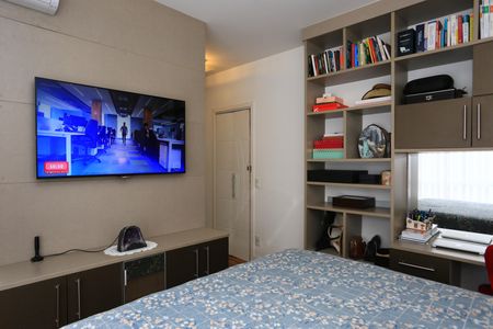 Apartamento à venda com 138m², 3 quartos e 2 vagasSuíte 3