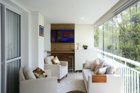 Apartamento à venda com 138m², 3 quartos e 2 vagasVaranda Sala