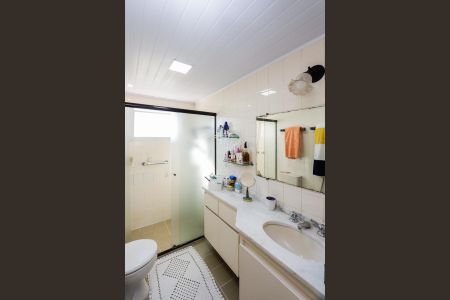 Apartamento à venda com 130m², 3 quartos e 2 vagas Apartamento à venda com 130m², 3 quartos e 2 vagasBanheiro da Suíte