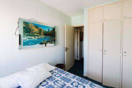 Apartamento à venda com 130m², 3 quartos e 2 vagas Apartamento à venda com 130m², 3 quartos e 2 vagasQuarto 1