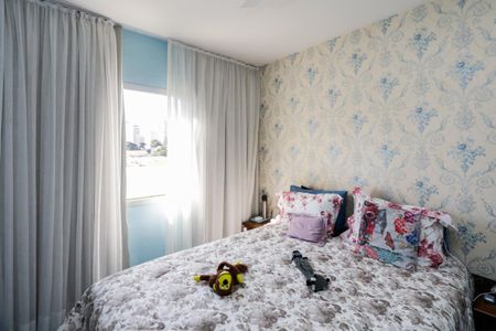 Apartamento à venda com 130m², 3 quartos e 2 vagas Apartamento à venda com 130m², 3 quartos e 2 vagasSuíte