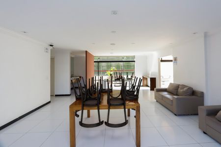 Apartamento à venda com 130m², 3 quartos e 2 vagas Apartamento à venda com 130m², 3 quartos e 2 vagasÁrea comum