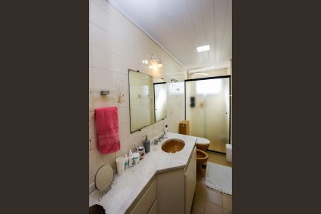 Apartamento à venda com 130m², 3 quartos e 2 vagas Apartamento à venda com 130m², 3 quartos e 2 vagasBanheiro