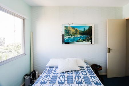 Apartamento à venda com 130m², 3 quartos e 2 vagas Apartamento à venda com 130m², 3 quartos e 2 vagasQuarto 1