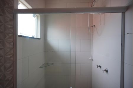 Casa para alugar com 120m², 4 quartos e 2 vagasBanheiro Social