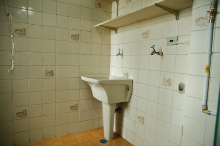 Apartamento para alugar com 65m², 2 quartos e 1 vagaÁrea de Serviço