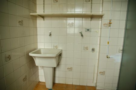 Apartamento para alugar com 65m², 2 quartos e 1 vagaÁrea de Serviço