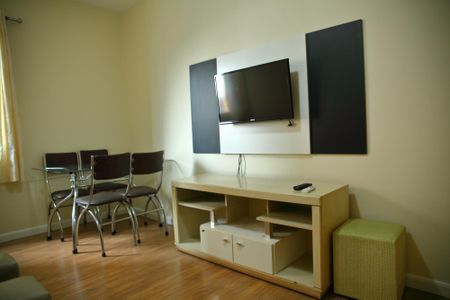 Apartamento para alugar com 65m², 2 quartos e 1 vagaSala