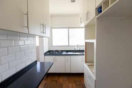 Apartamento à venda com 65m², 2 quartos e 1 vaga Apartamento à venda com 65m², 2 quartos e 1 vagaCozinha