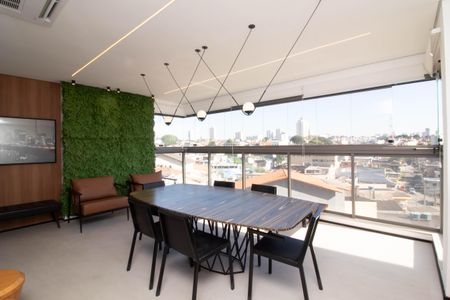 Apartamento à venda com 150m², 4 quartos e 3 vagas Apartamento à venda com 150m², 4 quartos e 3 vagasVaranda da Sala