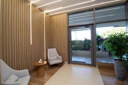 Apartamento à venda com 150m², 4 quartos e 3 vagas Apartamento à venda com 150m², 4 quartos e 3 vagasHall social