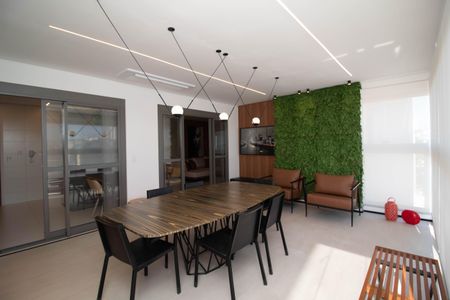 Apartamento à venda com 150m², 4 quartos e 3 vagas Apartamento à venda com 150m², 4 quartos e 3 vagasVaranda da Sala