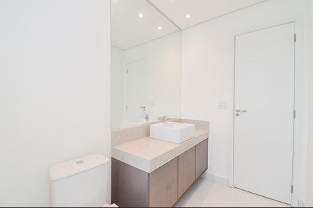 Apartamento à venda com 150m², 4 quartos e 3 vagasBanheiro Suíte 2