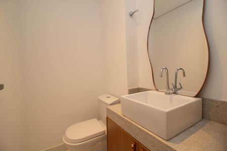 Apartamento à venda com 150m², 4 quartos e 3 vagas Apartamento à venda com 150m², 4 quartos e 3 vagasLavabo