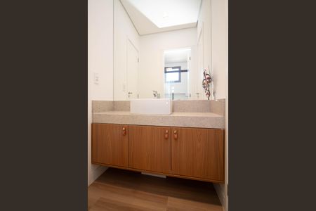 Apartamento à venda com 150m², 4 quartos e 3 vagas