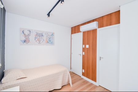 Apartamento à venda com 150m², 4 quartos e 3 vagasQuarto 2