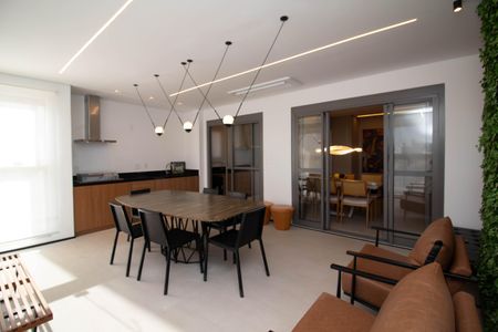 Apartamento à venda com 150m², 4 quartos e 3 vagas Apartamento à venda com 150m², 4 quartos e 3 vagasVaranda da Sala