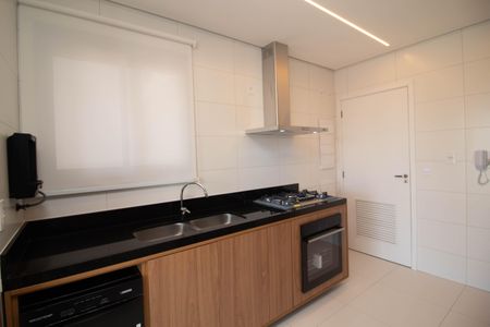 Apartamento à venda com 150m², 4 quartos e 3 vagas Apartamento à venda com 150m², 4 quartos e 3 vagasCozinha - Armários