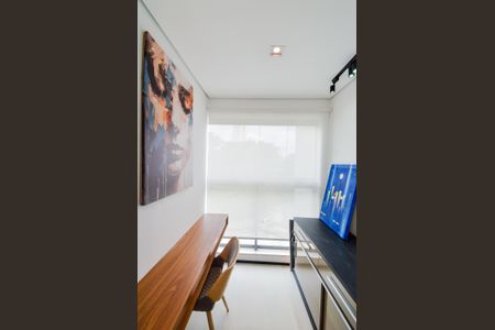 Apartamento à venda com 150m², 4 quartos e 3 vagasVaranda Suíte 2