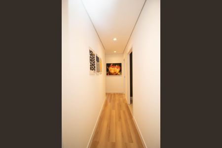 Apartamento à venda com 150m², 4 quartos e 3 vagas Apartamento à venda com 150m², 4 quartos e 3 vagasCorredor