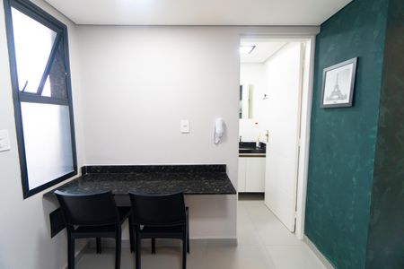 Cozinha de apartamento para alugar com 1 quarto, 25m² em Jardim Oriental, São Paulo