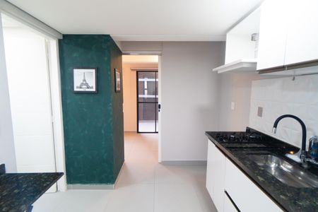 Cozinha de apartamento para alugar com 1 quarto, 25m² em Jardim Oriental, São Paulo