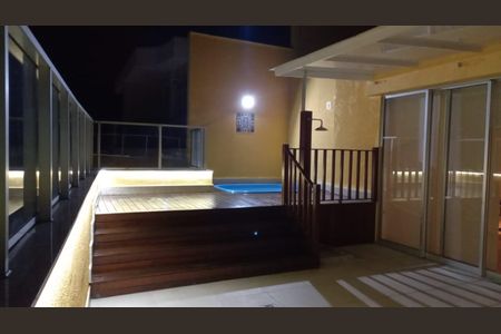 Apartamento à venda com 200m², 3 quartos e 2 vagasCobertura