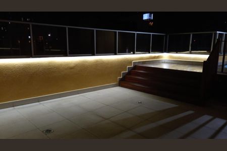 Apartamento à venda com 200m², 3 quartos e 2 vagasCobertura