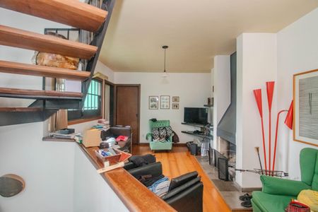 Sala Íntima de casa à venda com 3 quartos, 330m² em Bom Jesus, Porto Alegre