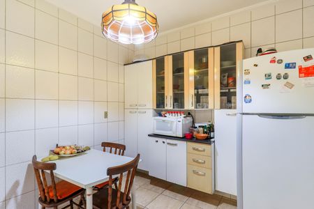 Casa para alugar com 264m², 2 quartos e 2 vagasCozinha