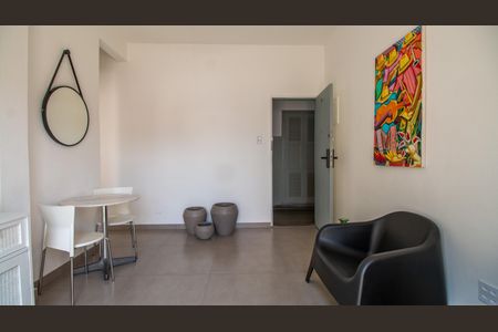 Apartamento à venda com 56m², 1 quarto e sem vagaSala