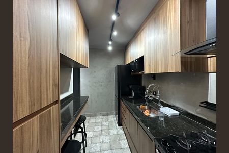Cozinha de apartamento para alugar com 2 quartos, 69m² em Tamboré, Barueri