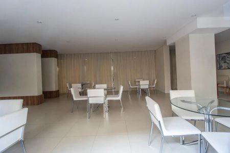 Apartamento para alugar com 69m², 2 quartos e 1 vaga Apartamento para alugar com 69m², 2 quartos e 1 vagaÁrea comum - Salão de festas