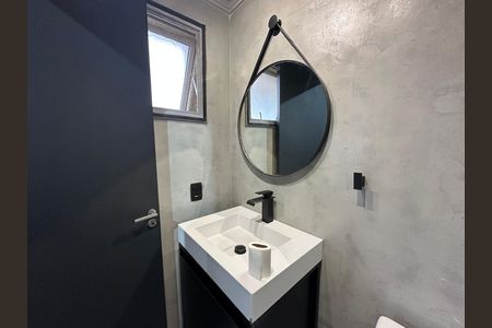 Apartamento para alugar com 69m², 2 quartos e 1 vaga Apartamento para alugar com 69m², 2 quartos e 1 vagaBanheiro da Suíte