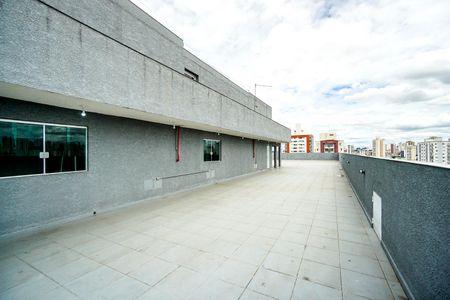 Studio à venda com 32m², 1 quarto e 1 vagaTerraço