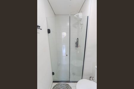 Banheiro de kitnet/studio para alugar com 1 quarto, 24m² em Bela Vista, São Paulo