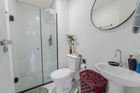 Banheiro de kitnet/studio para alugar com 1 quarto, 24m² em Bela Vista, São Paulo