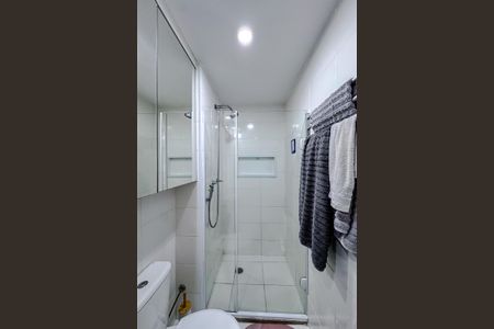 Apartamento à venda com 65m², 3 quartos e 1 vaga Apartamento à venda com 65m², 3 quartos e 1 vagaBanheiro Social