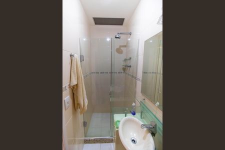 Casa à venda com 360m², 5 quartos e 3 vagas Casa à venda com 360m², 5 quartos e 3 vagasBanheiro Social