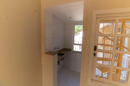 Casa à venda com 360m², 5 quartos e 3 vagas Casa à venda com 360m², 5 quartos e 3 vagasQuarto 4