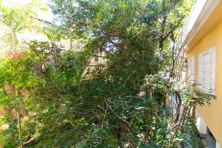 Casa à venda com 360m², 5 quartos e 3 vagas Casa à venda com 360m², 5 quartos e 3 vagasVista do Quarto 3
