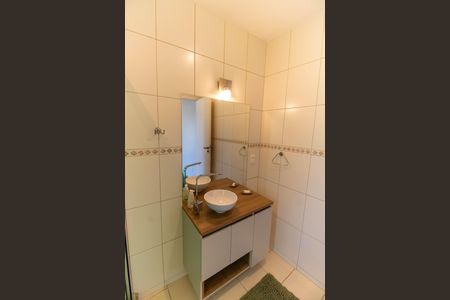 Casa à venda com 360m², 5 quartos e 3 vagas Casa à venda com 360m², 5 quartos e 3 vagasBanheiro da Suíte 1