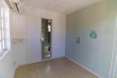 Casa à venda com 360m², 5 quartos e 3 vagas Casa à venda com 360m², 5 quartos e 3 vagasSuíte 2