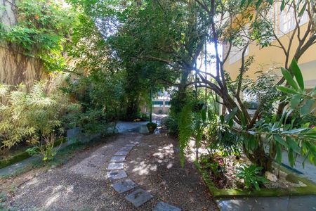 Casa à venda com 360m², 5 quartos e 3 vagas Casa à venda com 360m², 5 quartos e 3 vagasVista da Sala
